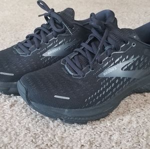 Brooks Ghost 13